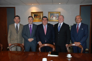 Nueva mesa directiva de Aprimin con presidente de SONAMI